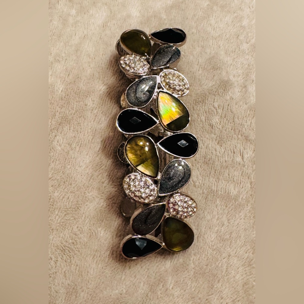 Lia Sophia “Edge of Night” Stretch Bracelet, Cut Crystals - Picture 3 of 5